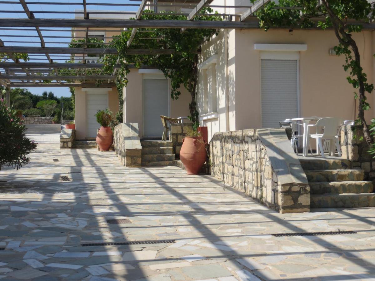 Nicolas Apartments Ierápetra Esterno foto
